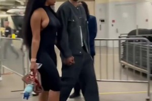 大码身材！克莱此前和马冬梅携手入场，对比之下克莱都变瘦弱了~